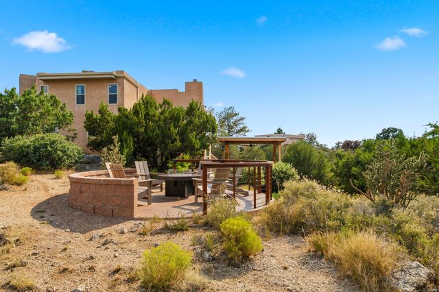 13807 Winterwood Way SE, Albuquerque, NM 87123