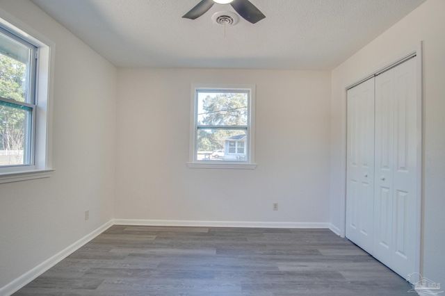 4725 Clara St, Pensacola, FL 32526