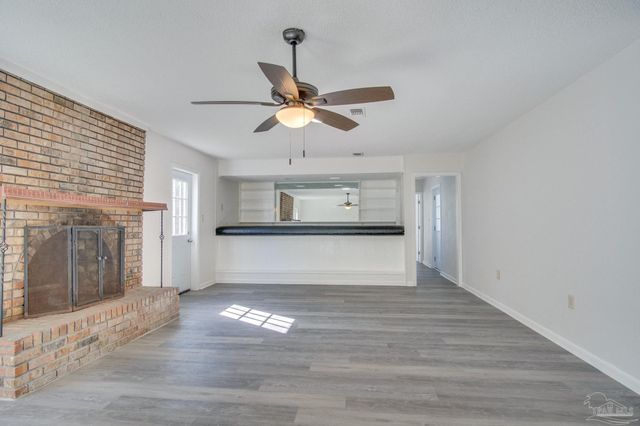 4725 Clara St, Pensacola, FL 32526