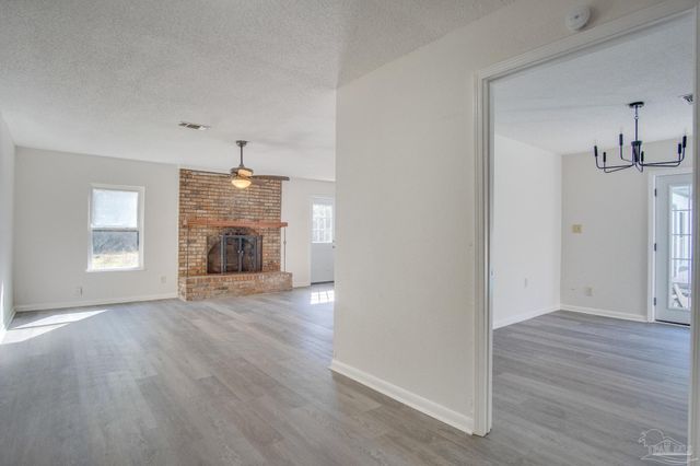 4725 Clara St, Pensacola, FL 32526