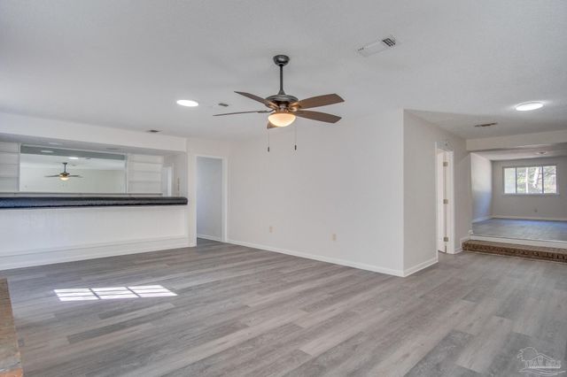 4725 Clara St, Pensacola, FL 32526