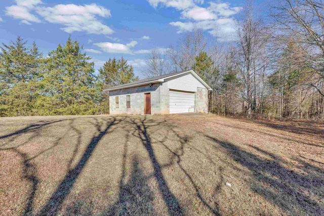 310 Rhodes Road, Woodruff, SC 29388