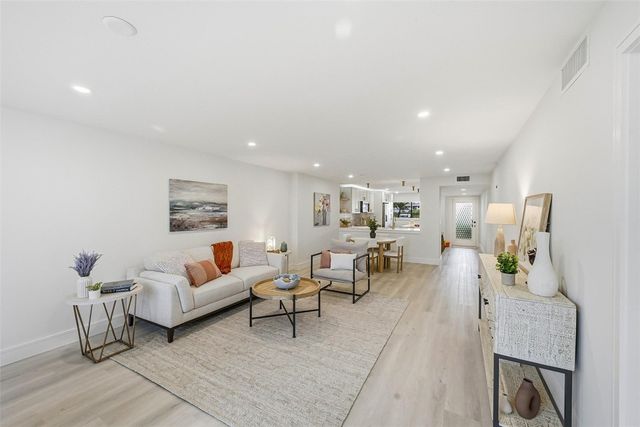 15244 Lakes Of Delray Boulevard 108, Delray Beach, FL 33484