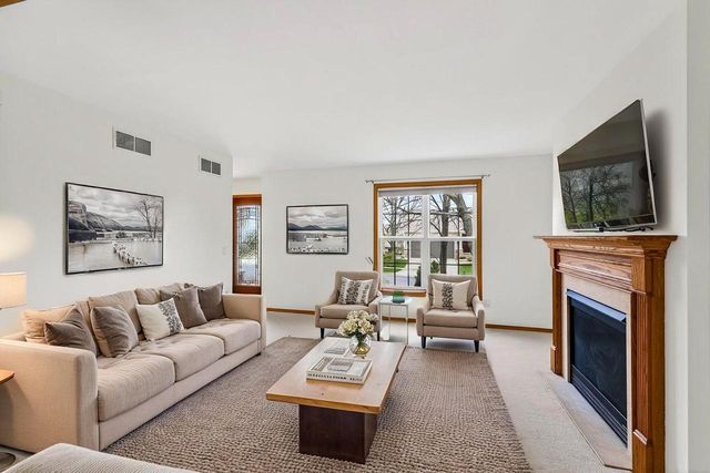 7833 Wood Reed Drive, Madison, WI 53719