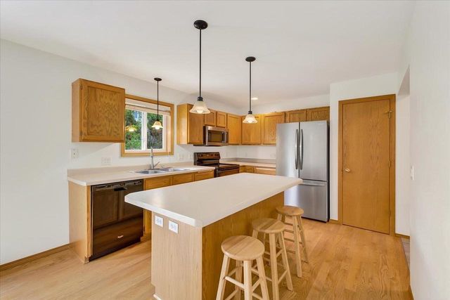 7833 Wood Reed Drive, Madison, WI 53719