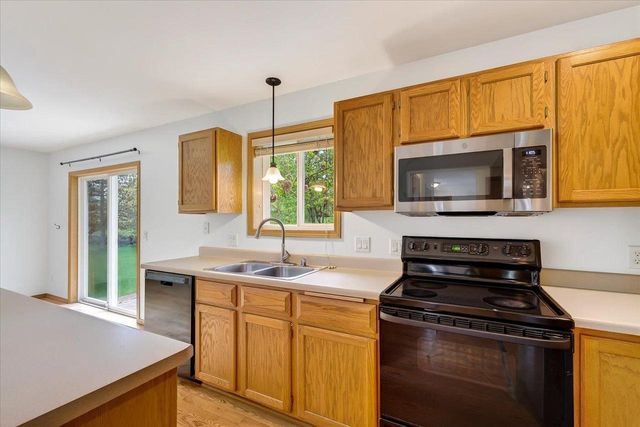 7833 Wood Reed Drive, Madison, WI 53719