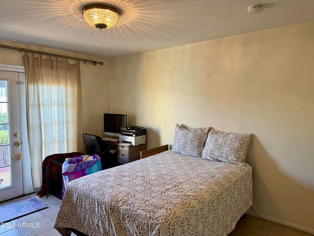 6737 N 16TH Street 8, Phoenix, AZ 85016