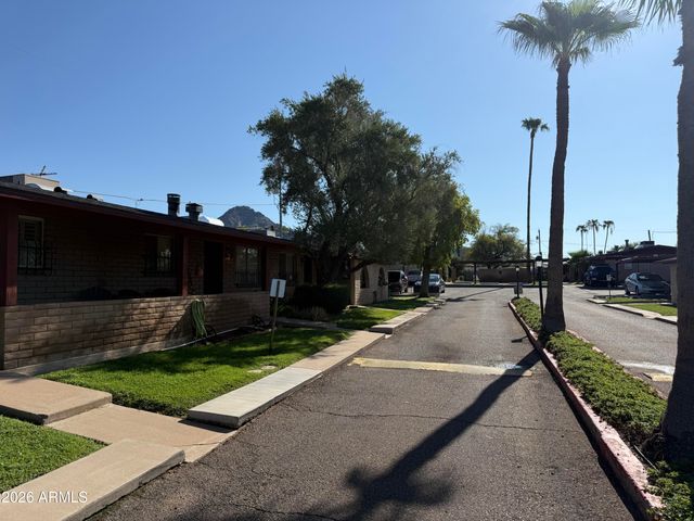 6737 N 16TH Street 8, Phoenix, AZ 85016