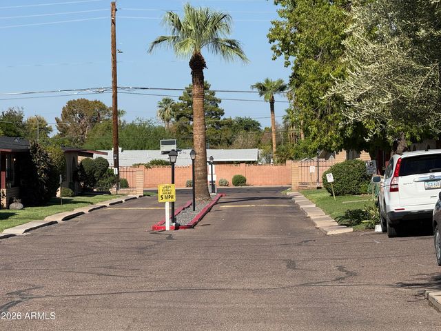 6737 N 16TH Street 8, Phoenix, AZ 85016