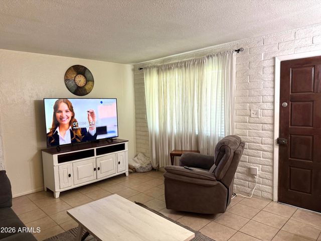 6737 N 16TH Street 8, Phoenix, AZ 85016