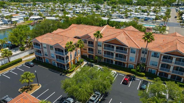 5000 CULBREATH KEY WAY 1-306, Tampa, FL 33611
