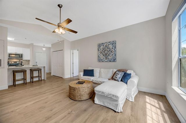 5000 CULBREATH KEY WAY 1-306, Tampa, FL 33611