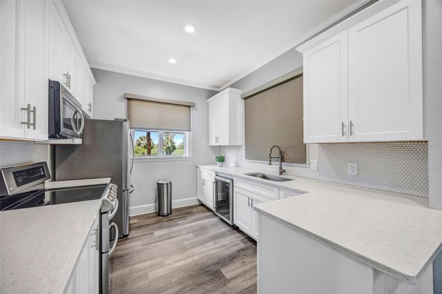 5000 CULBREATH KEY WAY 1-306, Tampa, FL 33611