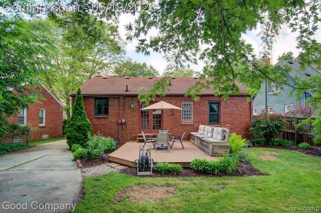 4246 Elmwood Avenue, Royal Oak, MI 48073
