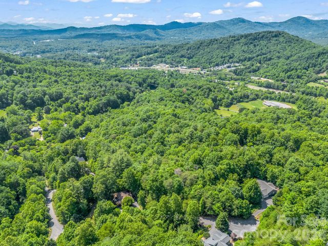 21 Wits End Trail, Swannanoa, NC 28778