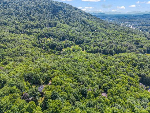 21 Wits End Trail, Swannanoa, NC 28778