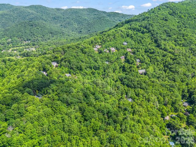 21 Wits End Trail, Swannanoa, NC 28778