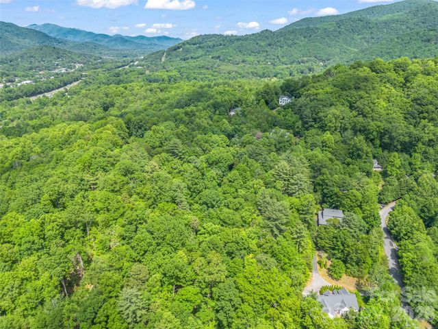 21 Wits End Trail, Swannanoa, NC 28778