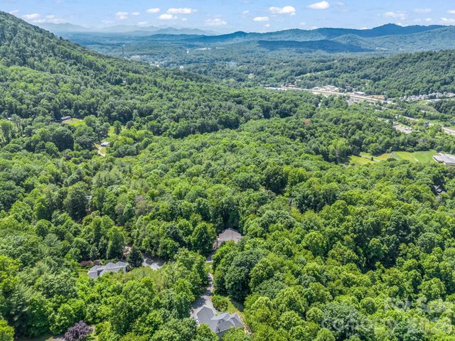 21 Wits End Trail, Swannanoa, NC 28778