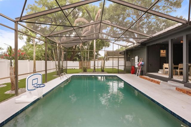 908 VERSAILLES CIRCLE, Maitland, FL 32751