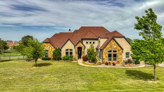 233 Pinnacle Peak Lane, Weatherford, TX 76087