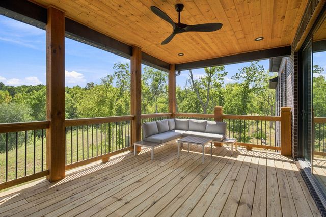 6164 S Hampton Avenue, Springfield, MO 65810
