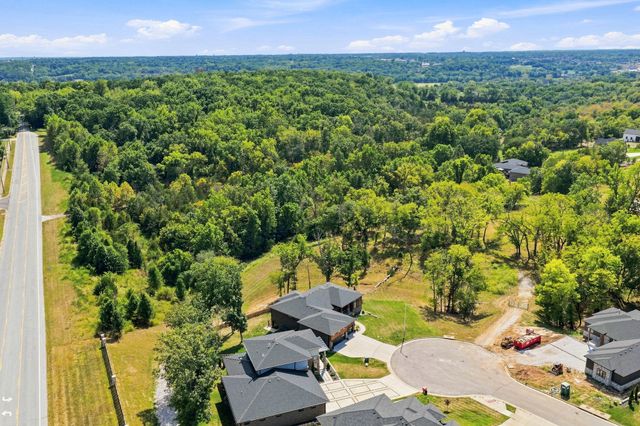 6164 S Hampton Avenue, Springfield, MO 65810