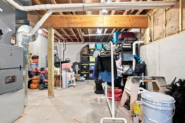 6164 S Hampton Avenue, Springfield, MO 65810