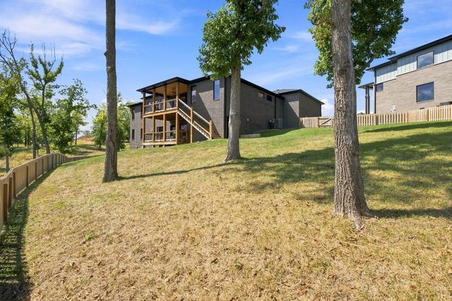 6164 S Hampton Avenue, Springfield, MO 65810