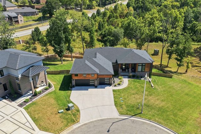 6164 S Hampton Avenue, Springfield, MO 65810