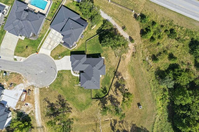 6164 S Hampton Avenue, Springfield, MO 65810