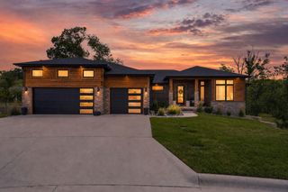 6164 S Hampton Avenue, Springfield, MO 65810