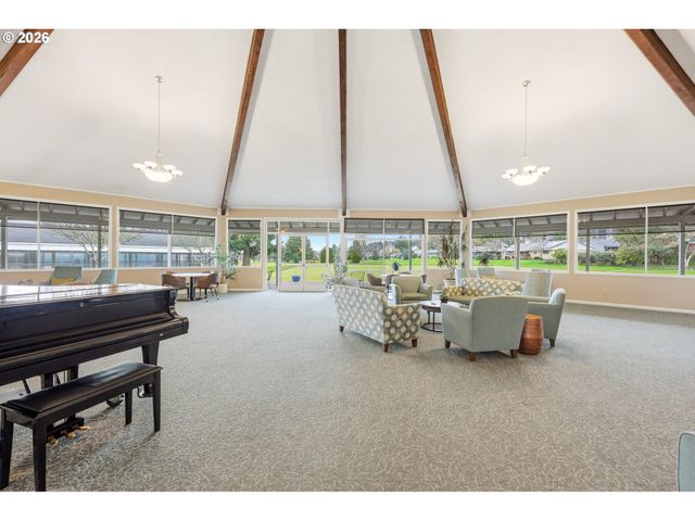 12088 Sw KING ARTHUR St B, King City, OR 97224