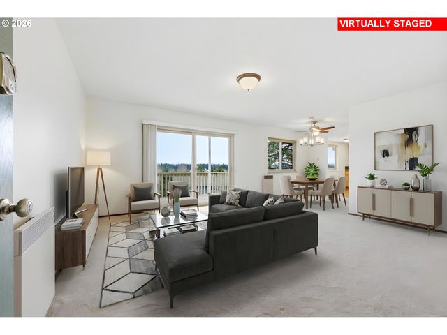 12088 Sw KING ARTHUR St B, King City, OR 97224