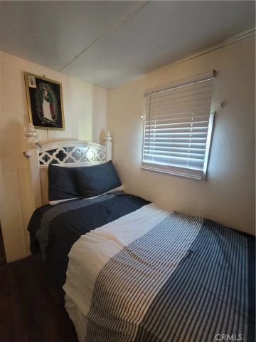 15325 Orange B-29, Paramount, CA 90723