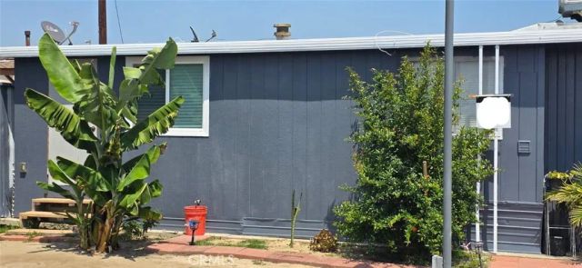 15325 Orange B-29, Paramount, CA 90723