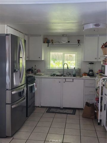15325 Orange B-29, Paramount, CA 90723