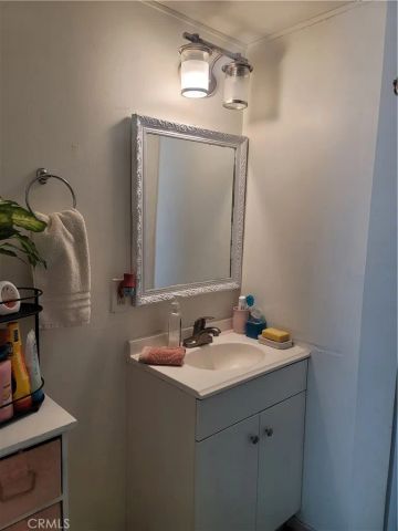 15325 Orange B-29, Paramount, CA 90723