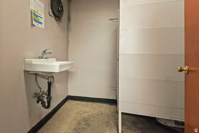 1926 S PIONEER RD, Salt Lake City, UT 84104