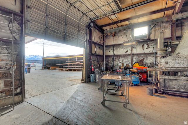 1926 S PIONEER RD, Salt Lake City, UT 84104