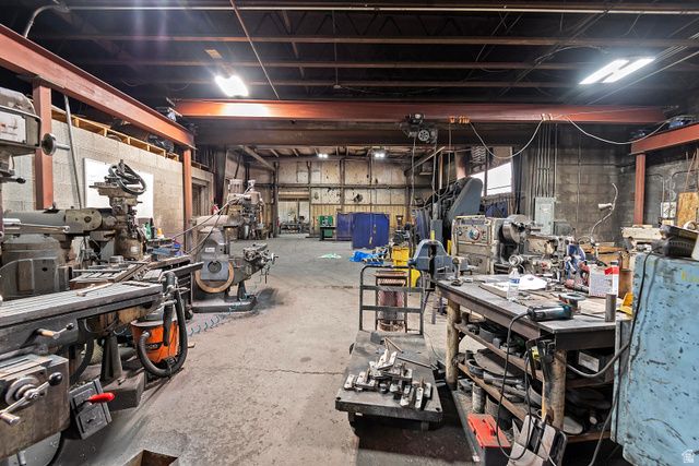 1926 S PIONEER RD, Salt Lake City, UT 84104