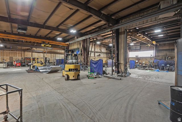 1926 S PIONEER RD, Salt Lake City, UT 84104