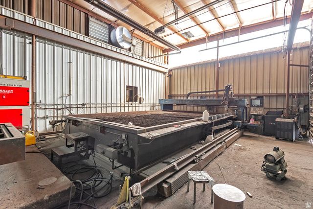 1926 S PIONEER RD, Salt Lake City, UT 84104