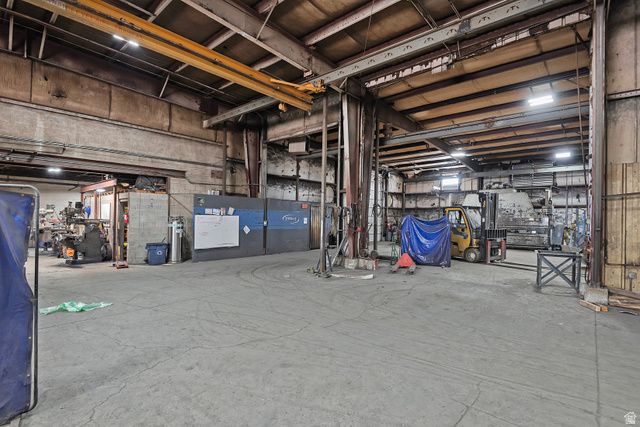 1926 S PIONEER RD, Salt Lake City, UT 84104