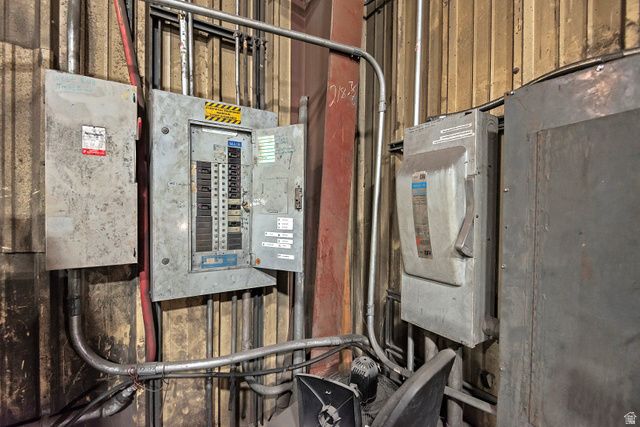 1926 S PIONEER RD, Salt Lake City, UT 84104