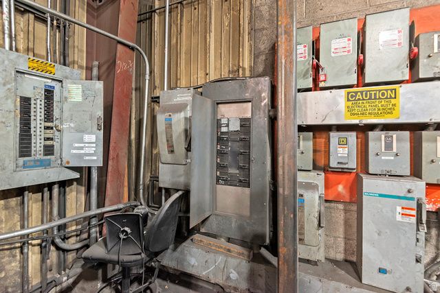 1926 S PIONEER RD, Salt Lake City, UT 84104