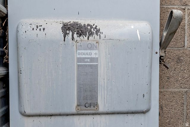 1926 S PIONEER RD, Salt Lake City, UT 84104