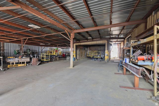 1926 S PIONEER RD, Salt Lake City, UT 84104