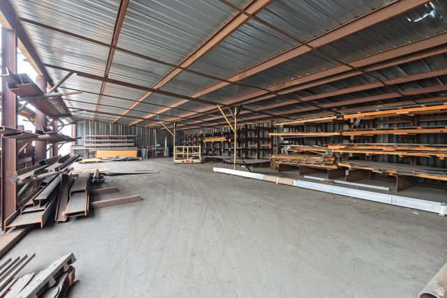 1926 S PIONEER RD, Salt Lake City, UT 84104