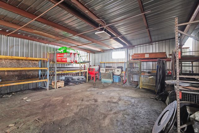 1926 S PIONEER RD, Salt Lake City, UT 84104